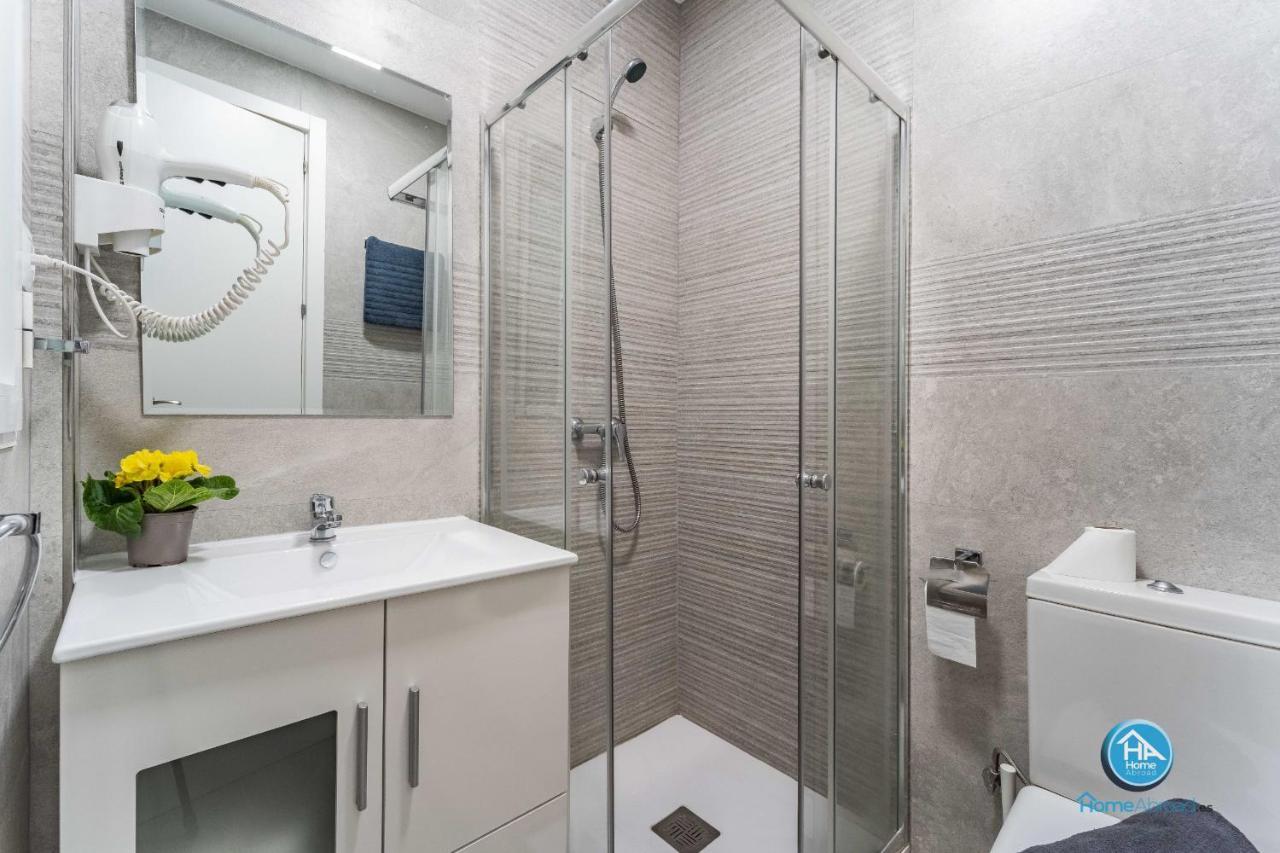 Modern Boutique Stay In The Heart Of Madrid Exterior photo