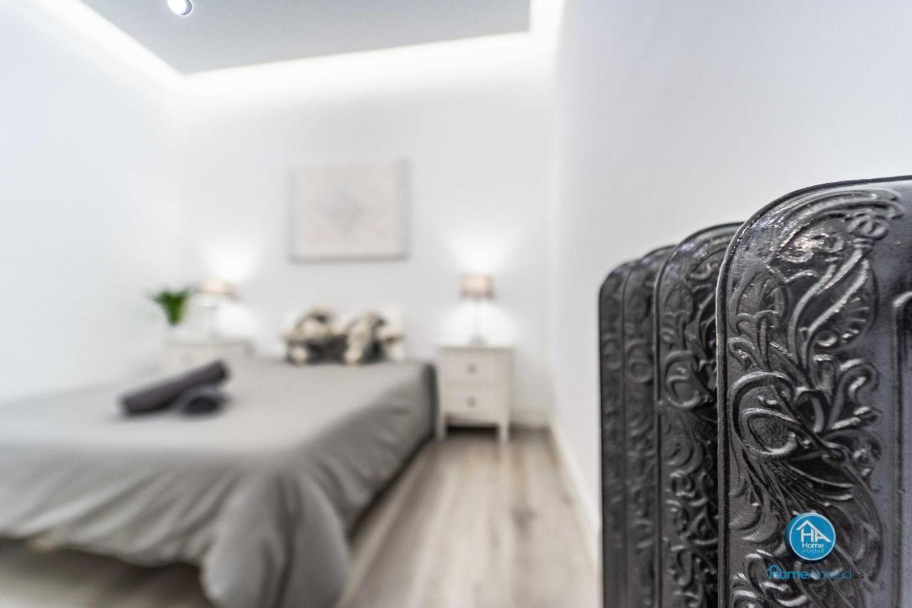 Modern Boutique Stay In The Heart Of Madrid Exterior photo